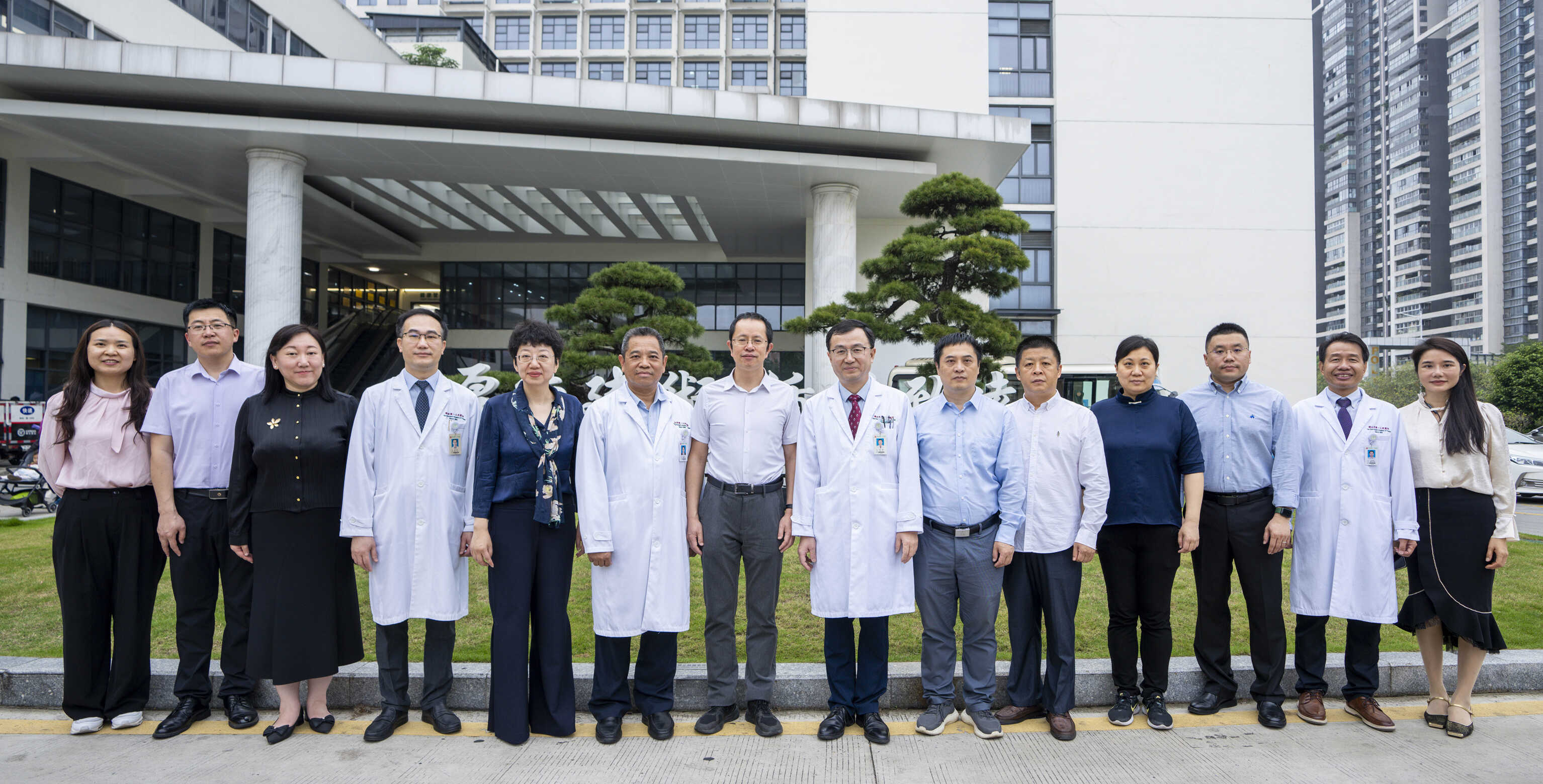 微生物研究所一行赴佛山市第一人民医院调研交流